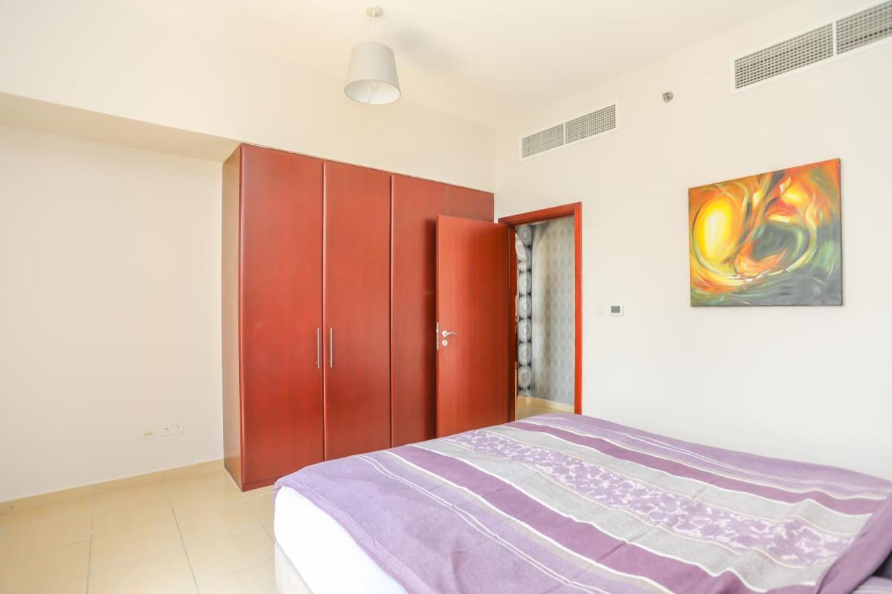 Appartement Jbr, 2-bedroom, Next To Beach, Full Marina View Dubai